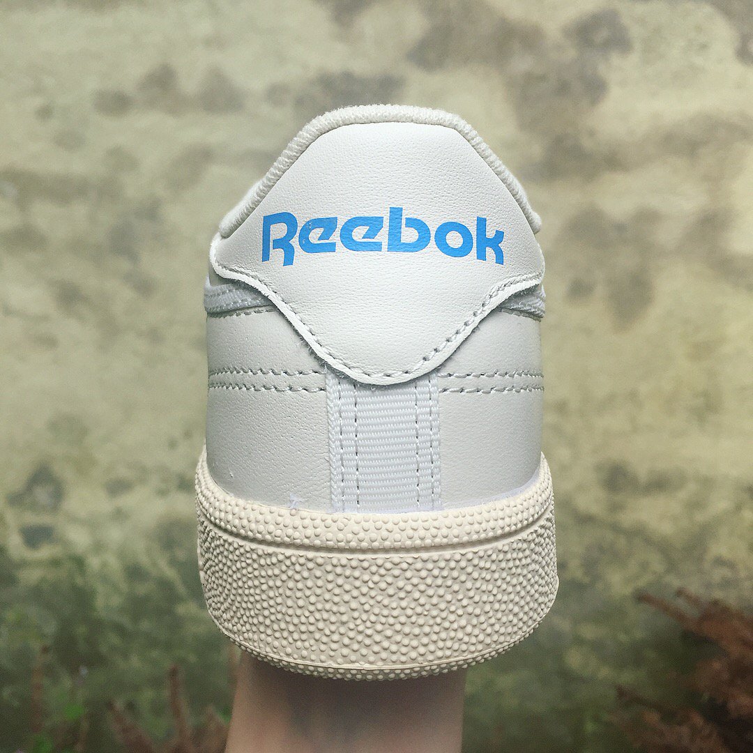 CodeShoesStore's tweet image. La Reebok club C85 est disponible du 36 au 41 dans votre boutique du centre ville de Vannes. 
#reebok #reebokclubc85 #reebookwoman #reebokc85 #reebokaddict #newarrivals #sneakernews #shoesporn #lifestyle #streetstyle #sneakersaddict #shoesaddict #baskets #kicks #footwear