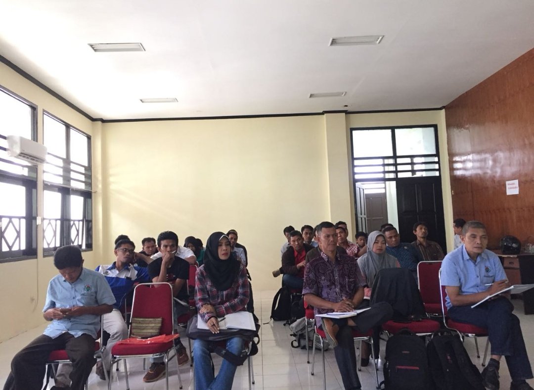 Abdul_Lati3f's tweet photo. RAKOR KABUPATEN KEPULAUAN SELAYAR, 💪💪
#JelajahDesa2018 
#TPPISelayar 
#PropSulSel 

@jokowi 
@cakimiNOW 
@EkoSandjojo https://t.co/LuoUQ1bW1G