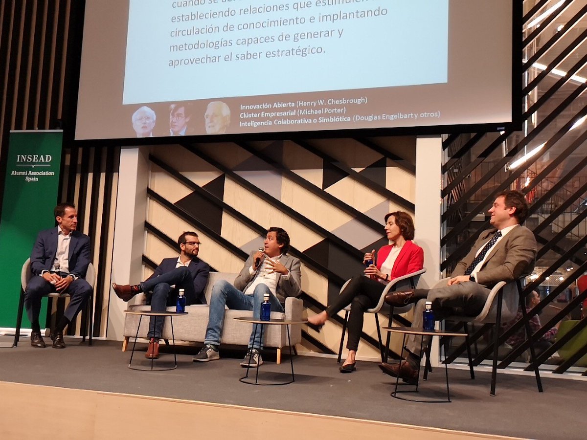 day_CV_SuMMit's tweet photo. "Es importante inculcar el pensar diferente dentro de las grandes empresas, ahí es donde entran las nuevas oportunidades" Pedro Jareño. #CVSummitDay https://t.co/Qiyen7HtQl