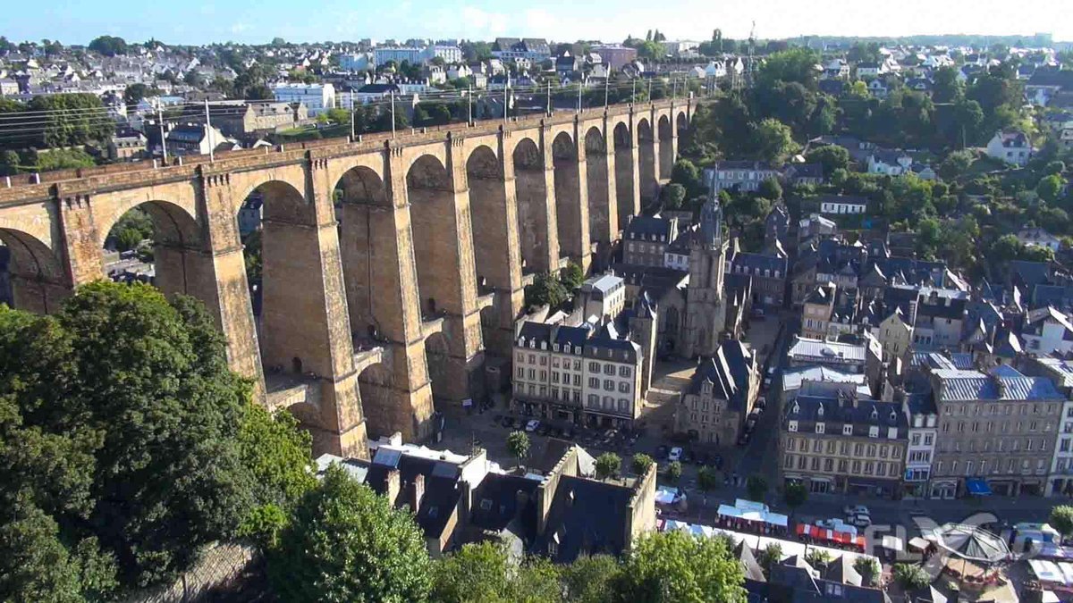 jeromecalmels's tweet photo. après plus d'un an d'absence sur twitter, un petit come back depuis la cité du viaduc #morlaix https://t.co/IwjE3nMt1Z