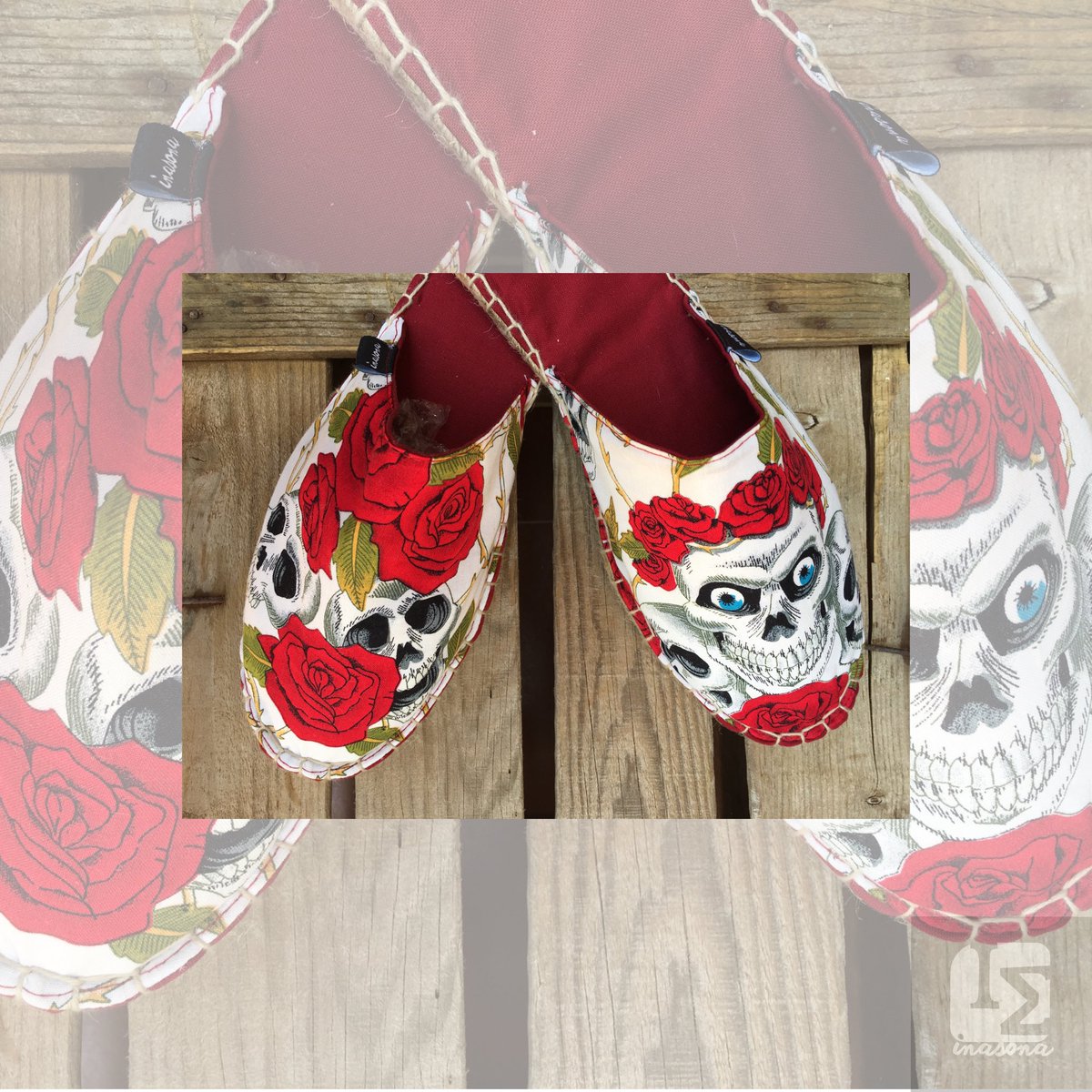 Inasona_Es's tweet photo. https://t.co/YRv4H3gcsG
Alpargatas Inasona Skulls&Roses.
#inasona #alpargatasinasona #calaveras #skulls #moda #fashion #fashiondesigner #streetlook #streetfashion #summertime #alpargatasdemoda #espadrillesinasona #esparteñasinasona
#HaveANiceDay #atrevete #ΙΣ https://t.co/ORYf77dAB4