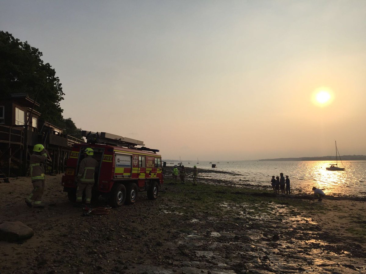 Last night we trained alongside colleagues to maintain our operational readiness in the event of a beach hut fire at #Wrabness