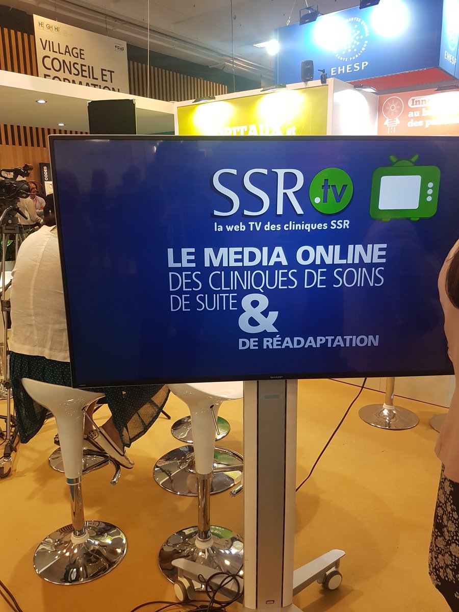La_FHP's tweet photo. Sur le stand FHP a la #PHW18, on fait la promotion de #SSRTV premier media sur le role des établissements de soins de suite et de réadaptation : https://t.co/Kq0ArhP3t9 https://t.co/H1AZnhUC8l