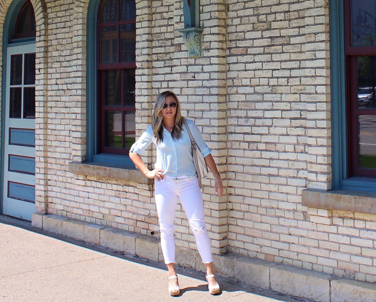 bri_hartline's tweet photo. New Blog Post ππ»
https://t.co/HQhR1vhWmB
.#fashionblogger #outfitoftheday #styleblogger #outfitideas #stylegram
#summerstyle #expresstop #expressfashion #ontwelfthjeans #michiganfashion #whitedistressedjeans #fossilsunglasses #arizonajeansco #grandhaven #michiganblogger https://t.co/idIA25fb6M