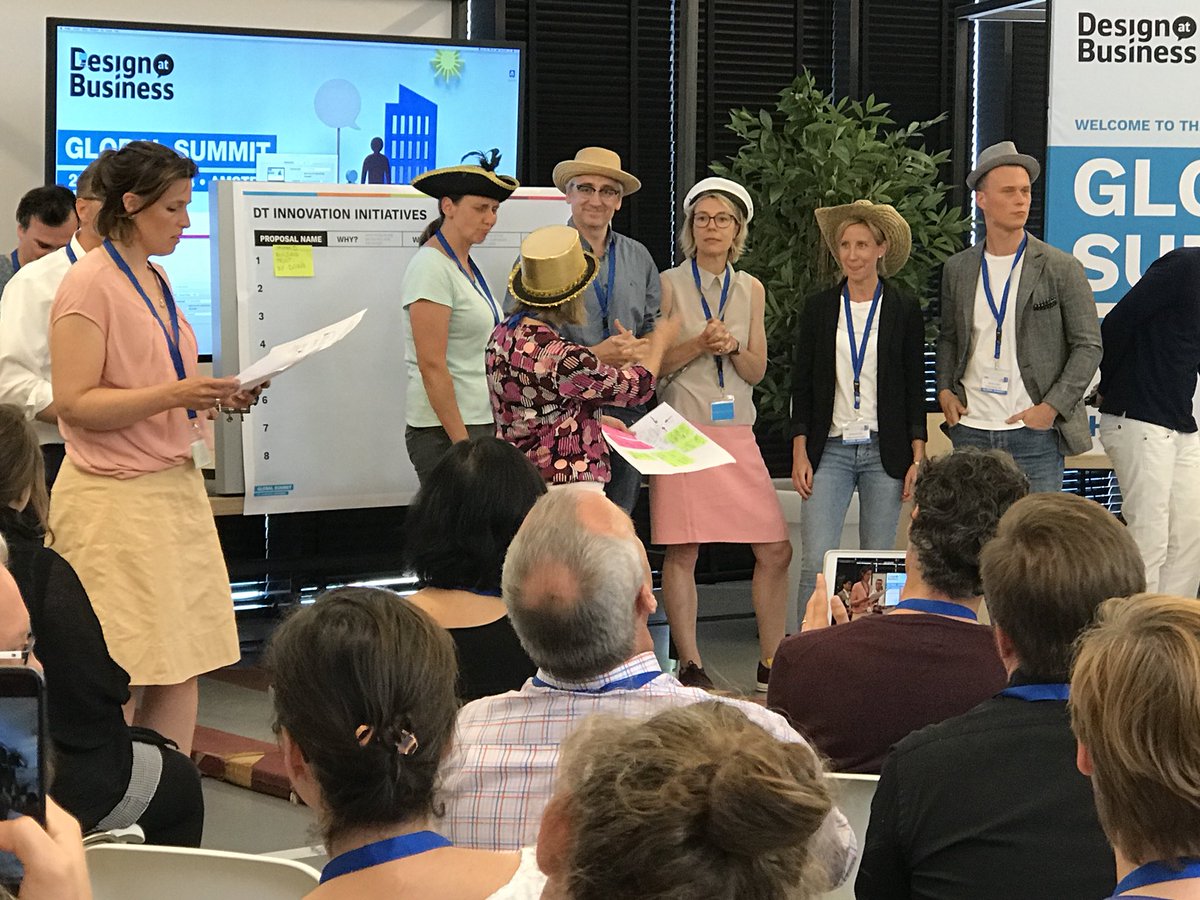 DesignAtBiz's tweet image. Presentation of the groups who worked on the four #designthinking challenges we identified over the course of the past few days 🕺🔥💪🏻🙌🏻 #DatB18