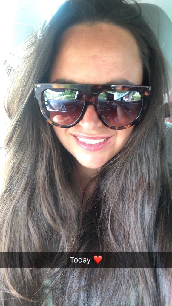 FebeJ tweet picture