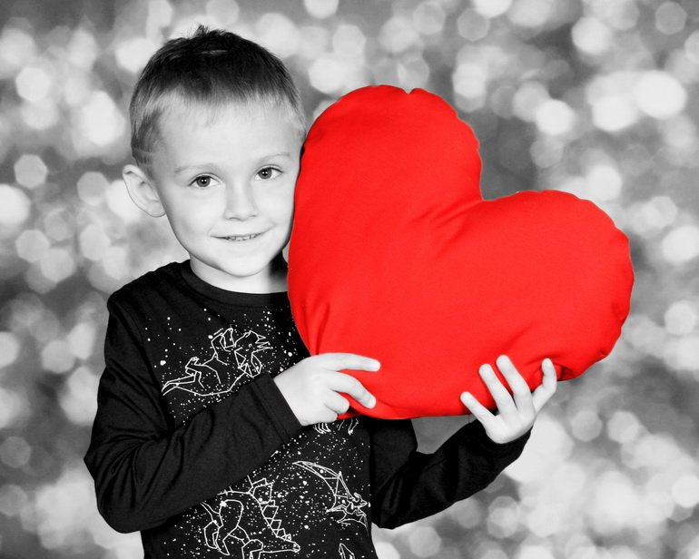 HTempestPhoto's tweet photo. Our Someone You Love products are the perfect gift for #FathersDay 
Available for Early Year's only - get in touch with your local photographer to find out more! #LookingGoodWithTempest https://t.co/g34F3scfsL