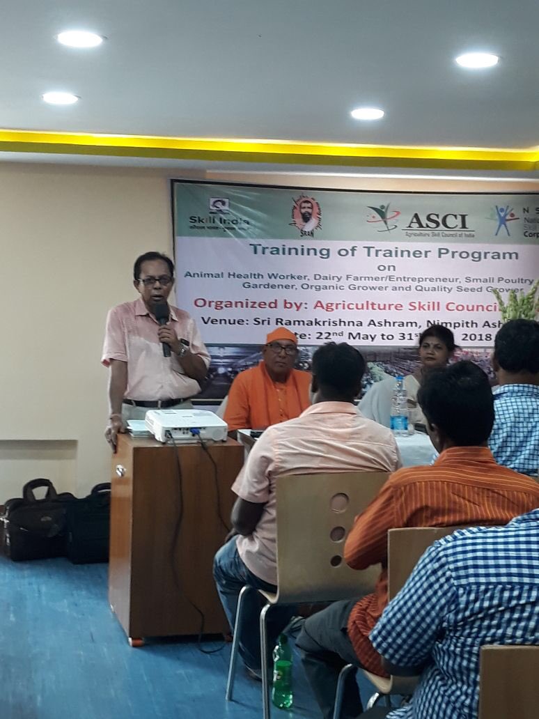 ASCI_AgriSkills's tweet photo. Agri SSC creating cluster of trainers by Training of Trainers program at #Shri Ramkrishna Ashram #Nimpith, #Pargana District, #WestBengal
@MSDESkillIndia @NSDCINDIA https://t.co/TkOr59NfcU
