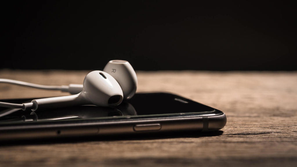christopherpace's tweet photo. DoubleClick Bid Manager opens up digital audio ad buying globally https://t.co/aDf8izNjb0

As investment in digital audio advertising continues to grow, Google’s DoubleClick Bid Manager is rolling out support globally for buying audio ads programmatically across a handful of st… https://t.co/Mk7f09zlmK