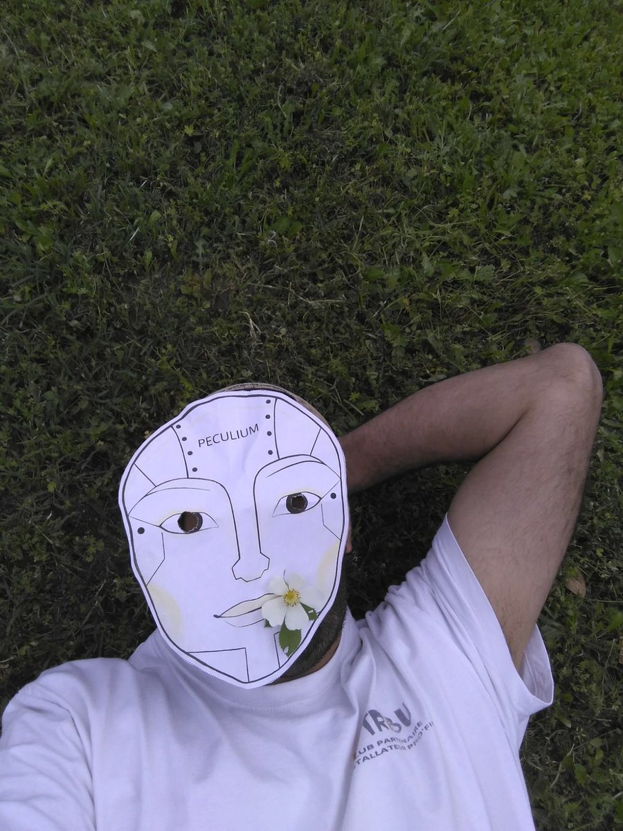 Look_image's tweet image. #Peculium #blockchain #WeAreAllAIEVE #IntelligenceArtificielle #IamAIEVE romantique #Peculium flower