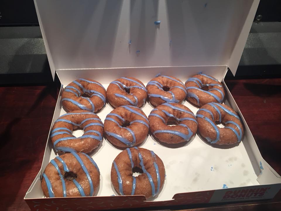 froggy1037's tweet photo. @NealBradley brought Gracie Hopper her favorite donuts on her last day....  But notice the word he circled on the box... 😂😂 https://t.co/dk7O1HTSoA