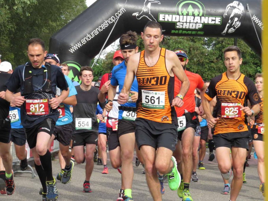 JuSports30's tweet photo. Ce sont + de 700 coureurs qui se sont alignรฉs au dรฉpart du @BeaverTrail ce dimanche ร #Poulx. Sur le magnifique site des #gorgesdugardon, #FlorentCuny sur 45kms (dossard40), #BastienJanetta sur 26kms (doss 288) et #JeremyMartin sur 15 (doss 825) sont les grands vainqueurs #trail https://t.co/3keGl1QBZW