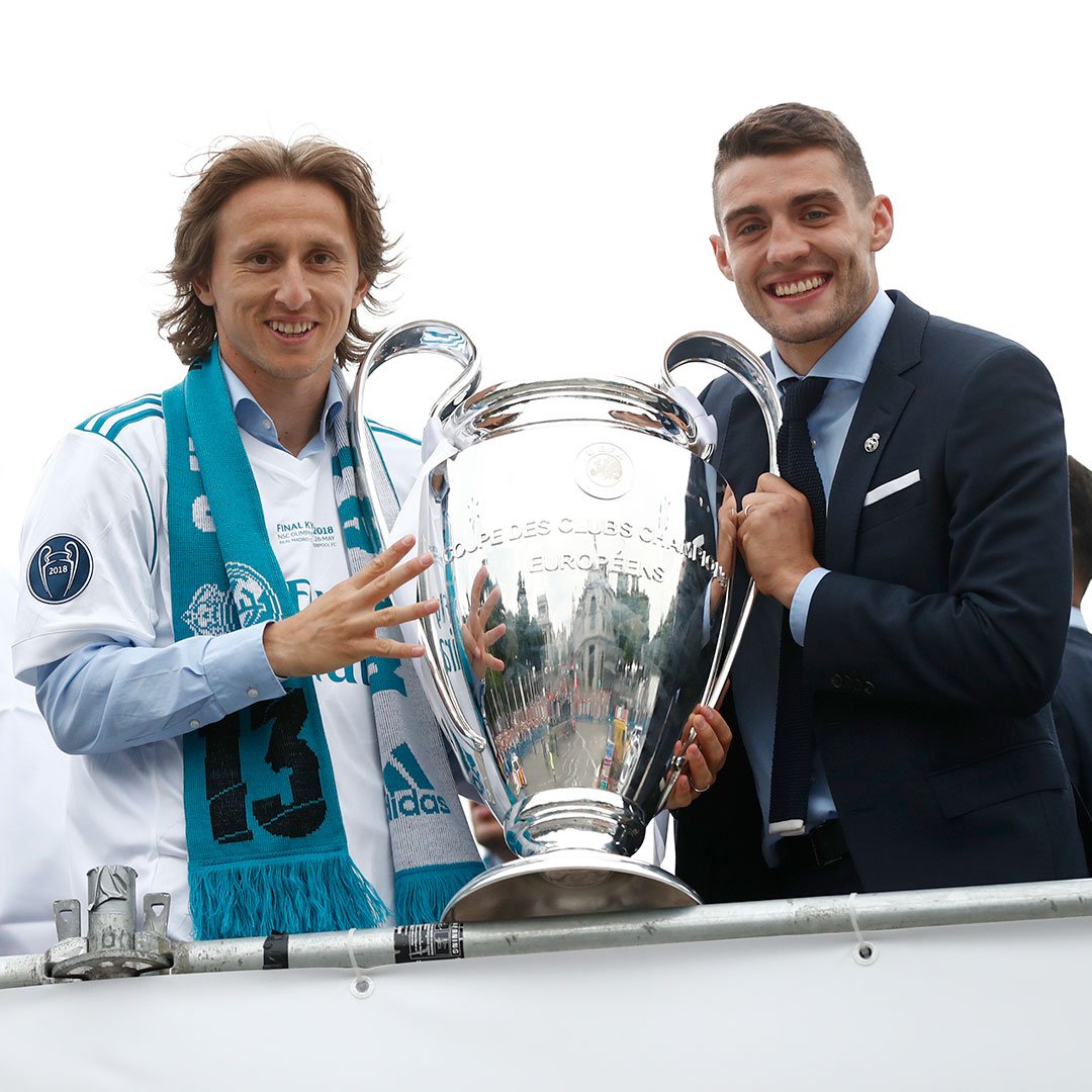realmadrid's tweet photo. 🏆 ¡Nuestra conexión croata!
🇭🇷 @lukamodric10 
🇭🇷 @Mateo_Kova23 
#CHAMP13NS https://t.co/YT8WzbzUDm