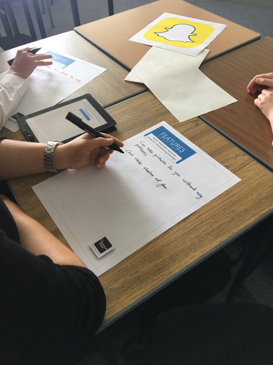 MissGrantDET's tweet image. Onto learning about business- foundation apprenticeship, features and benefits of social media apps @edinburghcoll #meaningfulMay #nextstepsinlearning