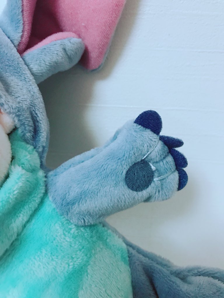 sunnybugie's tweet photo. 발바닥 손바닥 와랄랄랄랄랄랄 https://t.co/dsCMVDsarz