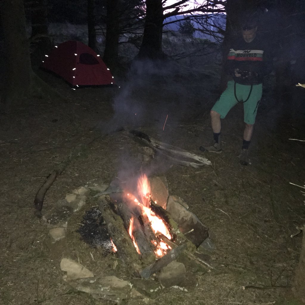 Last night’s #microadventure quick #bikepacking trek and #wildcamp 👍