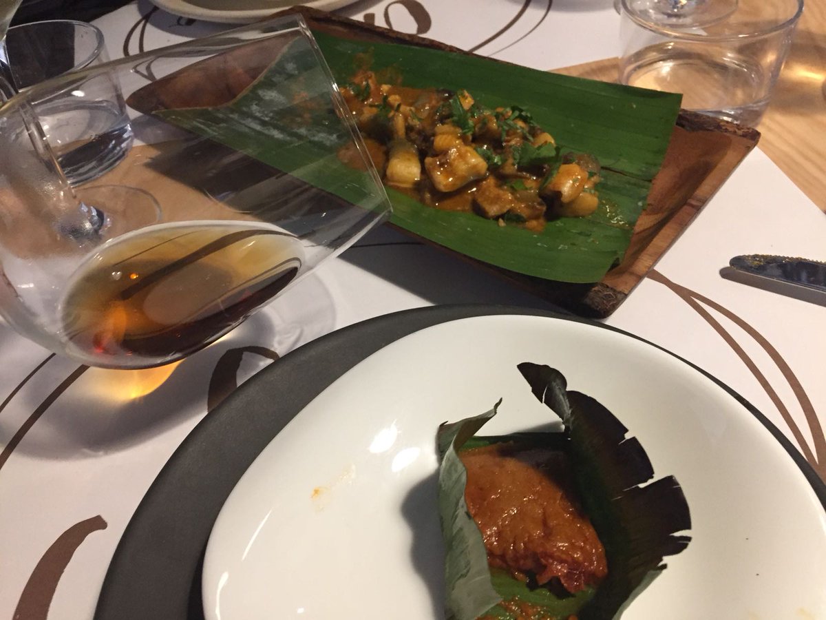 VinosJerez's tweet photo. Nuevas fusiones que son una delicia gracias a @origenjunior en Taberna Paraíso Travel. El plato All i Pebre “Clandestino”: tamal de boniato y pimentón maridado con #Oloroso Don Nuño de @BodegasLustau 🍇. https://t.co/pHLDXkUgqq