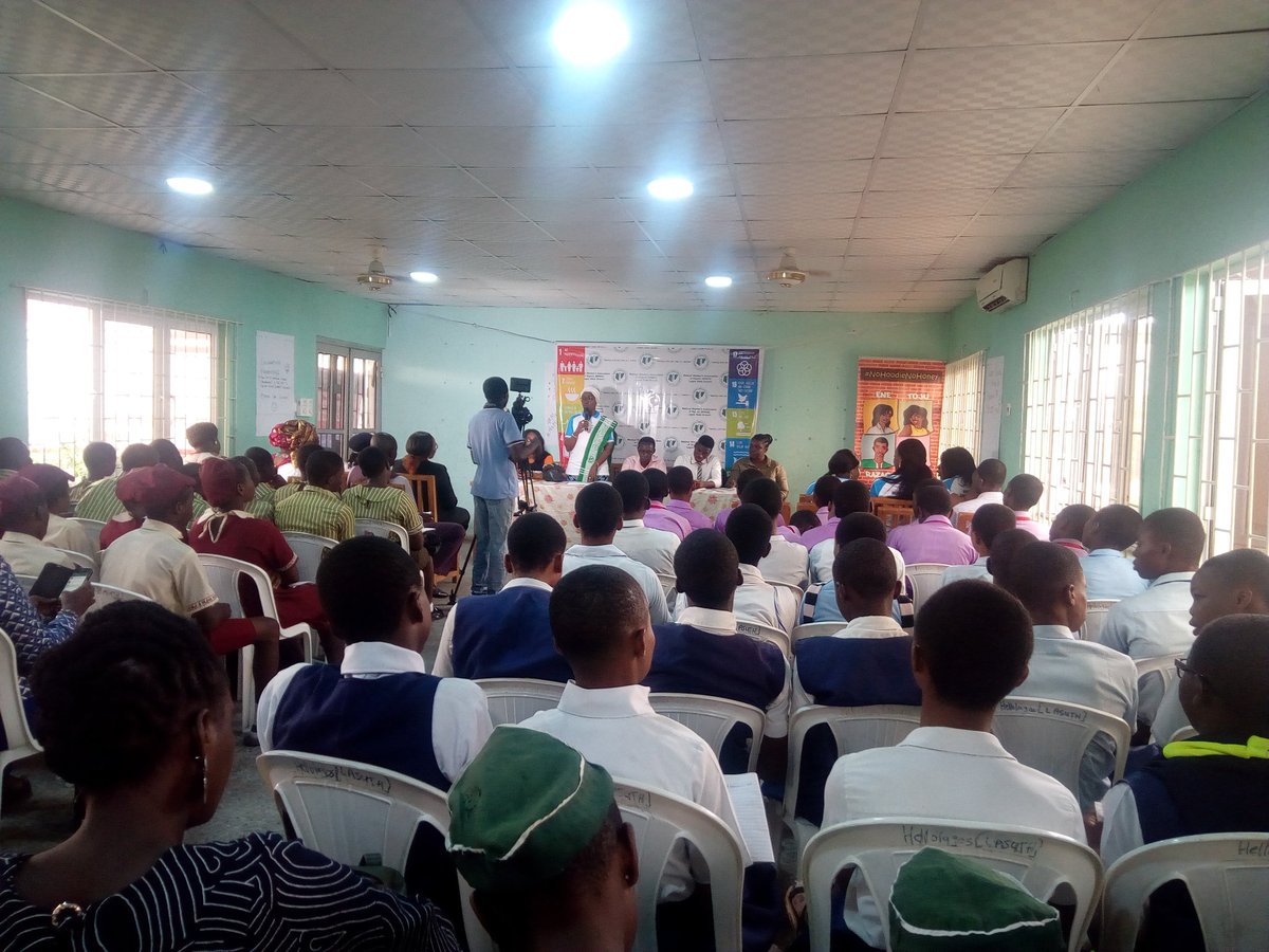 TheSanitaryAid's tweet photo. At the MWAN World Menstrual Hygiene Day at Hello Lagos, the youth friendly health outfit for reproductive health #MenstruationMatters https://t.co/fWGmAaaHJm