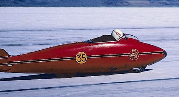 BuzzKanter's tweet photo. Getting excited about this coming weekend's amazing bike show (with Burt Munro's World's Fastest Indian) at the #GreenwichConcours. A Century pof Competition Motorcycles #WorldsFastestIndian #IndianMotorcycle #ClassicMotorcycles #AntiqueMotorcycles https://t.co/lmit8oD3c1