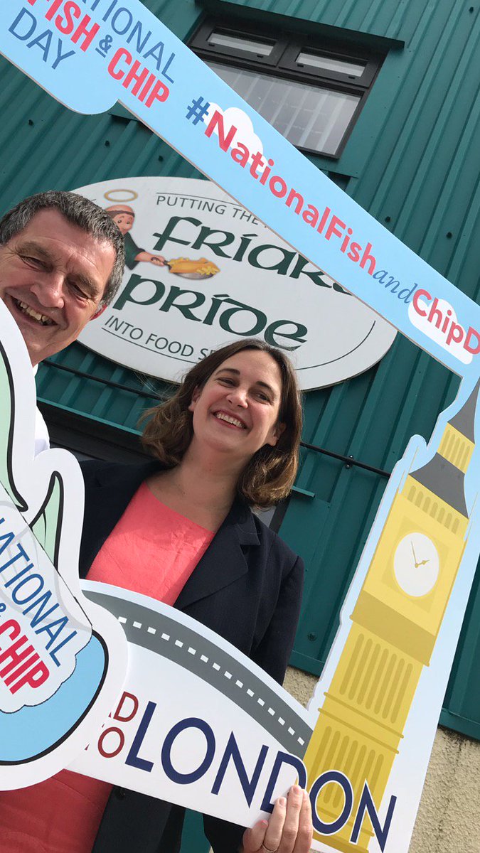 neoda_oils's tweet photo. Rebecca Lord and Barry Kew from @FriarsPride join in with the fun of the #nationalfishandchipday #RouteToLondon relay at their Peterborough site! Remember to wave if you see the relay out and about! https://t.co/oqOGq9ssOM