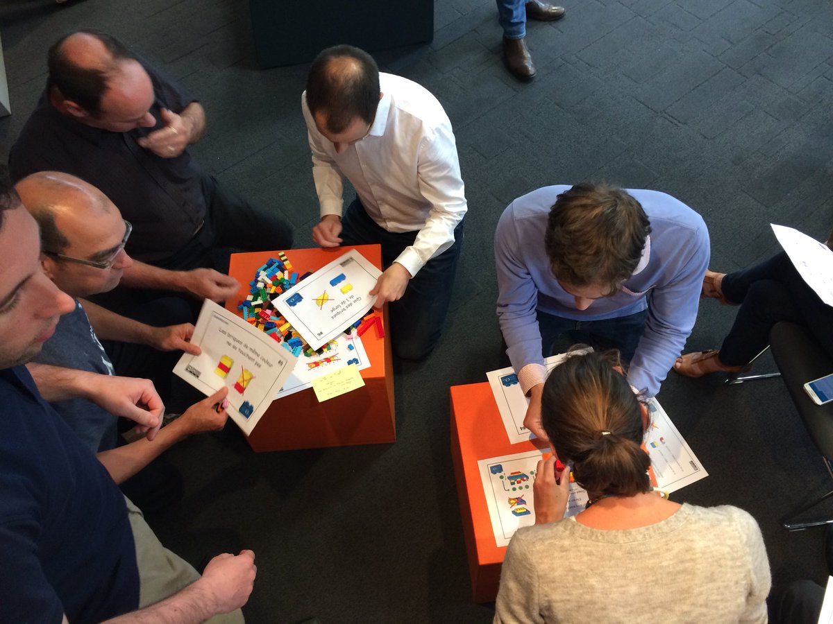 Guillaume_Patry's tweet photo. Atelier #LEGO4DevOps chez @InformatiqueBP à Nantes animé par les coachs du Centre Agile. Quand les devs se rapprochent des Ops #WeRAgile avec @gllmdeberdt https://t.co/a7w7dwMxYo