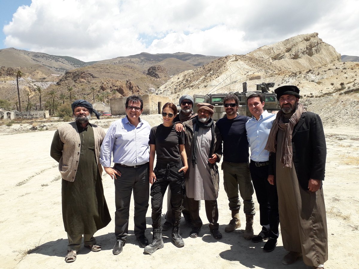 🎥Visitamos un nuevo rodaje que acercará los paisajes de Almería por todo el país 📺. #LosNuestros2  ¡Gracias a los productores y localizadores por elegir el destino <a href="/costa_almeria/">Costa de Almería</a>!  Almería será #Afganistán en la pequeña pantalla