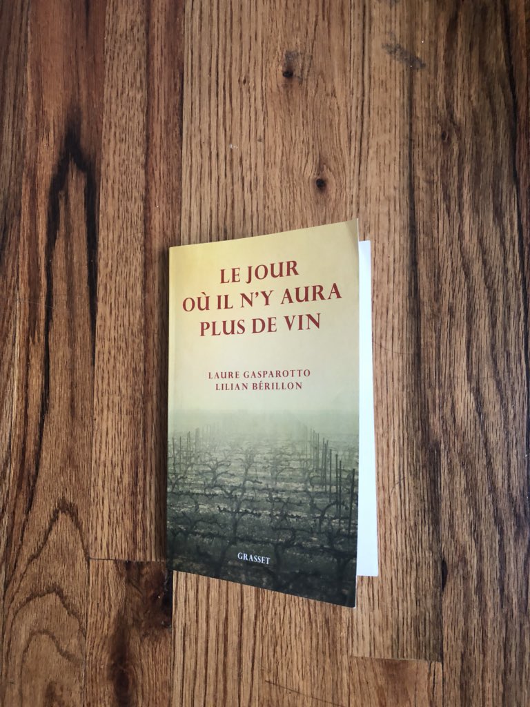 Livre du jour: #lejourouilnyauraplusdevin de #LaureGasparatto sur le combat et la quête de #LilianBerillon pour produire des plants de vigne de qualité permettant à la vigne de s’épanouir dans le temps et de donner des raisins ayant le goût du terroir sur lequel ils sont élevés