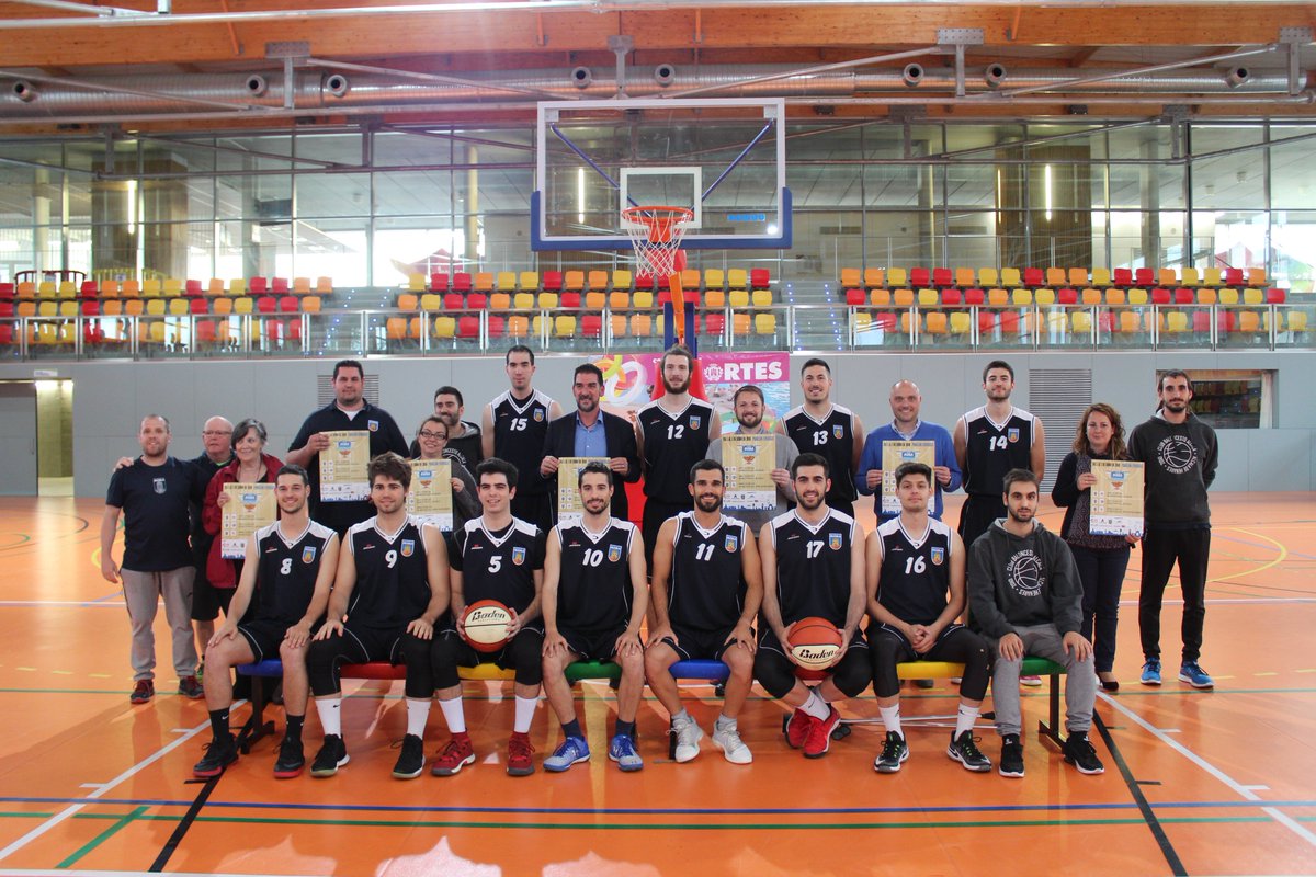 AytoAlcalaH's tweet photo. 🏀 El Club Baloncesto Alcalá @cbalcala quiere llenar el pabellón de Espartales este fin de semana

#vamosalcala #factorcancha 💙💪🏀

🔗 https://t.co/P8o6HO3GSb https://t.co/deeQfRweWh