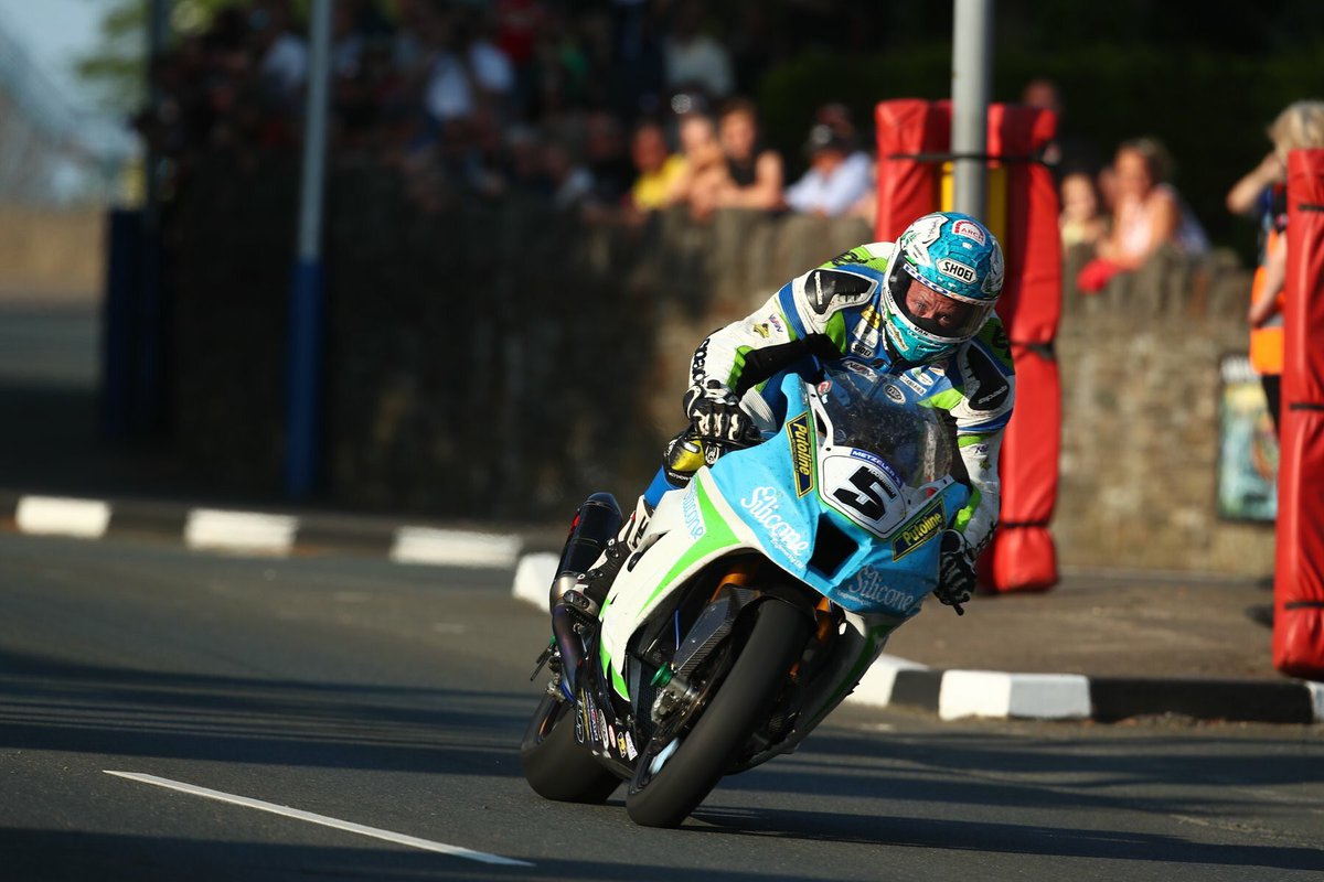 Last night was another incredible evening of <a href="/iom_tt/">Isle of Man TT</a> practice...and our man <a href="/deanharrisonTT/">Dean Harrison</a> continues to impress; becoming the fastest ever Metzeler rider in TT history, and only the second man to lap the course in under 17 minutes! 👏

#RoadRacing #RacetecRR #IOMTT #TT2018