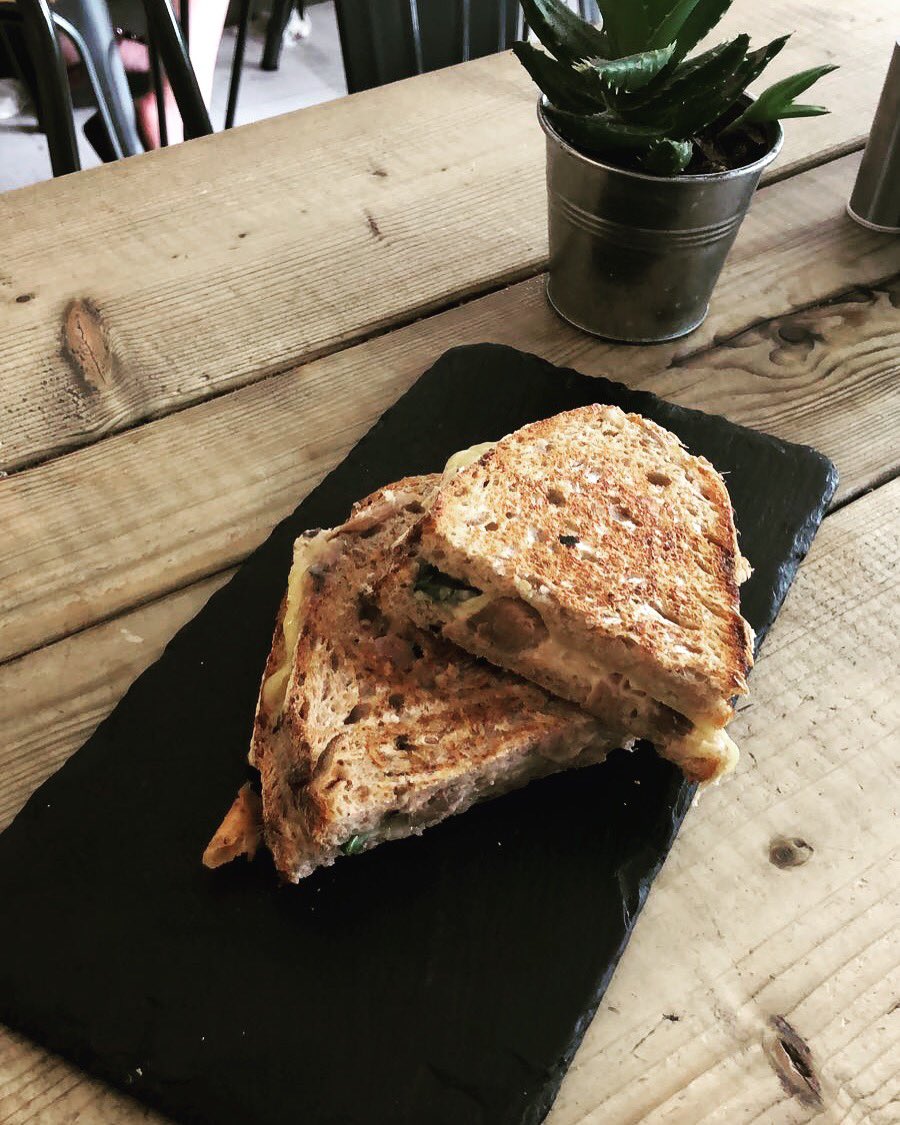 coffeeparlour's tweet image. Today we’ve got a fish free tuna melt! What?! Yup #fishfree and #delish! Let us know what you think and we’ll do them again! #vegan #jackfruit #tunasurprise #food #tunamelt #dogfriendlycafe #hernehill #london #vegetarian #hooklineandsinker