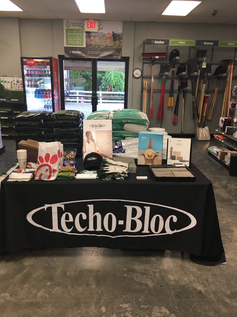 TechoCurtis's tweet image. Come to @SiteOneSupply in Alpharetta, GA for breakfast and to learn about @techobloc products.