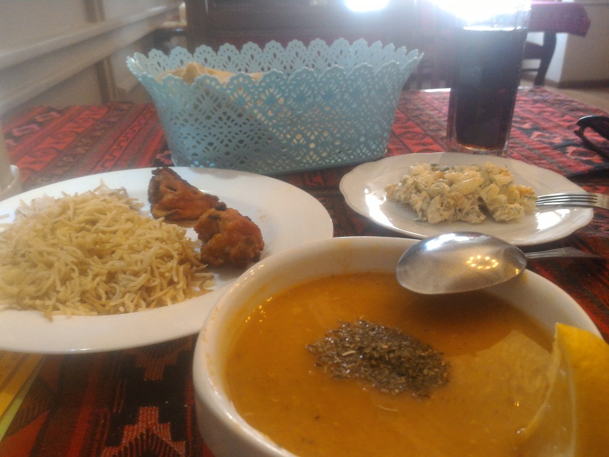 TaghizadeHasan's tweet image. 3 manata bunlari yeye bileceyim yer varken kim takar fastfoodu
#Samik