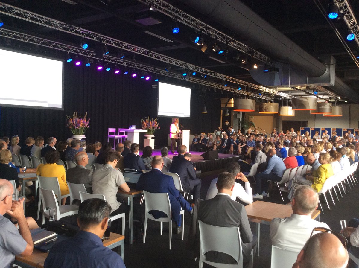 maaheuve's tweet photo. Veel belangstelling @SER_NL voor leven lang ontwikkelen. Samenspraak organiseren! @DaVinciCollege  sluit aan. https://t.co/d43pkcJOqm
