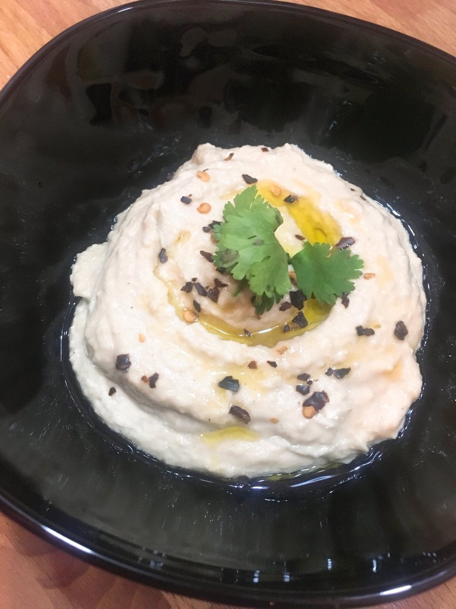 NormaJimenez10's tweet photo. Hummus https://t.co/ZN4DgU2JcF https://t.co/sWJ17QewaK