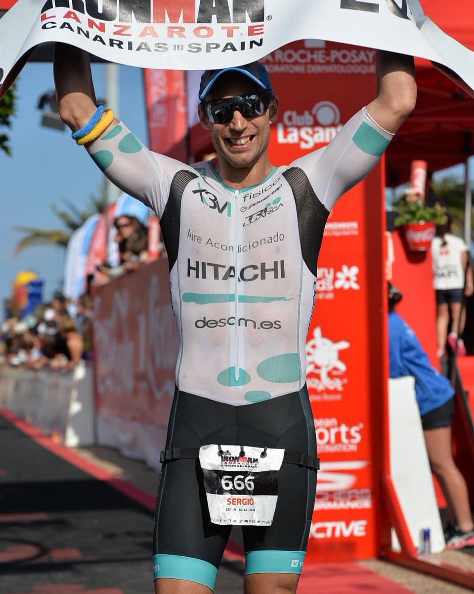 X3MTri's tweet photo. ¡¡¡GRANDE SERGIO!!!
Meses de esfuerzo y sacrificio que nos dejan estas imágenes.
Orgullosos de ti @sergigc26. 👏👏
¿Y ahora qué?
#orgullodeX3M #ironmanLanzarote https://t.co/jVCtyYU7D0