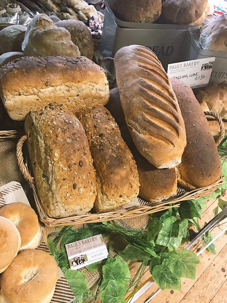 beckybakesdevon's tweet photo. Stop by at Colyton Town Hall where we have a stall with our homemade Sour doughs, multiseed cobbs, delicious tray bakes and much more ❤️ Lunch sorted! #paulsbakery #colyton #heraldicmarket #devonbakes #lunch https://t.co/nwnKkA8Yyc