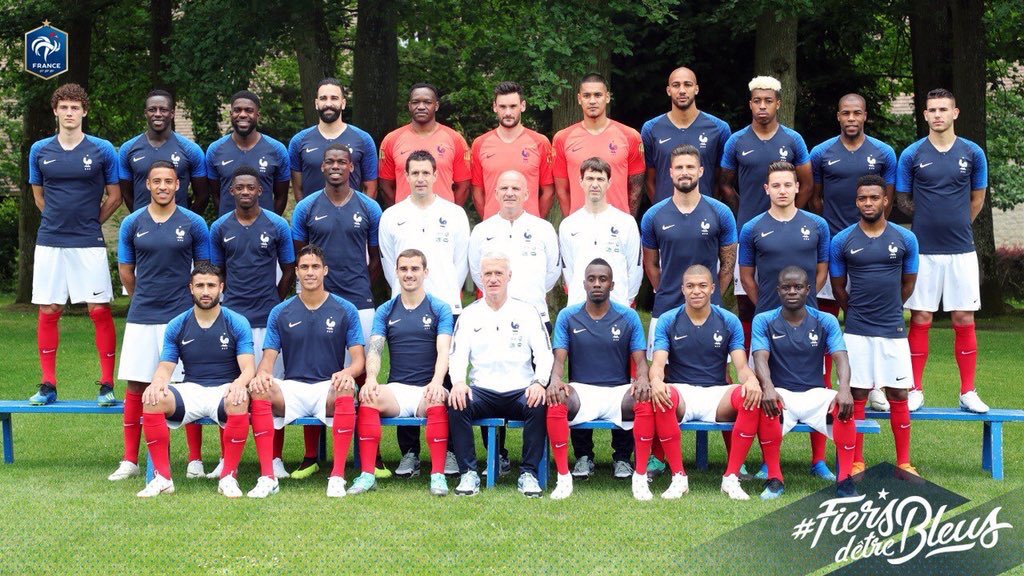 enscmy92's tweet photo. Rt pour Benzema 
Fav pour l’EDF https://t.co/buO6TCSpkf