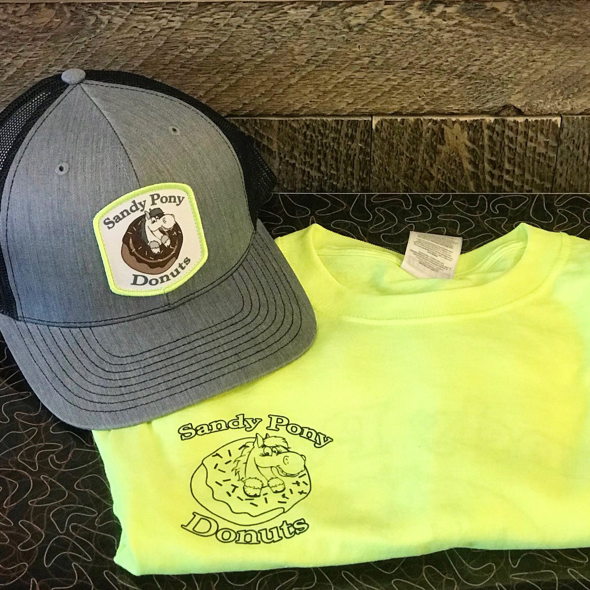 SandyPDonuts's tweet photo. National donut day is THIS FRIDAY!!! June 1st, wear anything with donuts and get 1 FREE DONUT, buy any Sandy swag and get 2 FREE DONUTS!!! 🍩🍩🍩🍩 #sandyponydonuts https://t.co/x9Wr7twyaJ