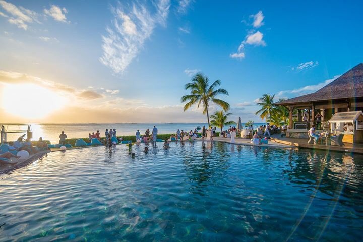 We were absolutely delighted to welcome DJ Carlota and Danis Ramos this Sunday. We look forward to see you again very soon for the next set of 'As The Sun Goes Down' on Sunday the 10th of June, featuring DUB Joy and Yorshini!
#mauritius #luxlemorne #luxmoment #smileallthestay