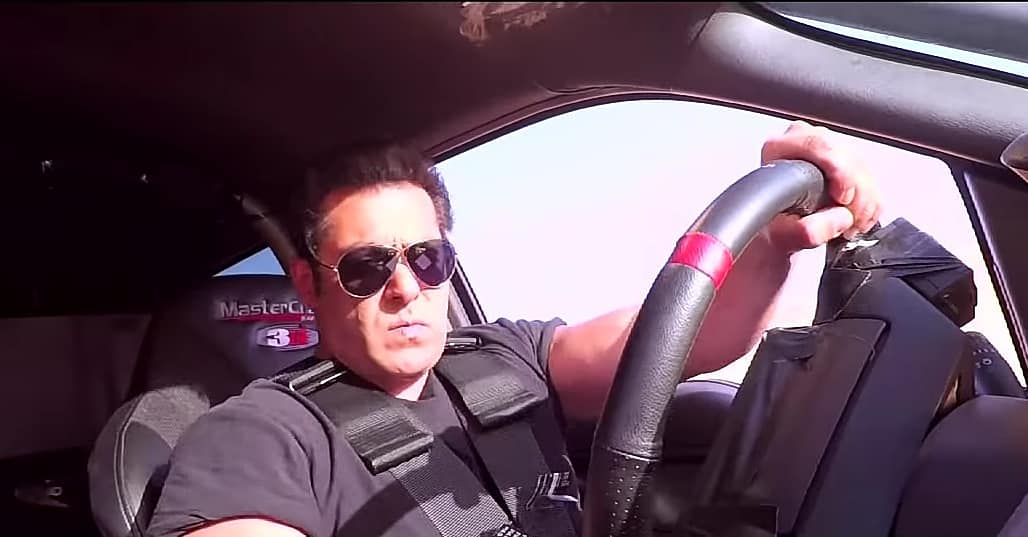 KiraakSalmaniac's tweet photo. @remodsouza confirmed that all the stunts in #race3 of salman khan is done by himself . 🙏
*
 #TomStruthers want to make all stunts realistic . So no VFX and stunt artist for salman khan stunt.  Get ready for the #EID 🔥😍
*
#Race3ThisEid 
#Race3Eid2018 
#AllahDuhaiHai 
#kirraak https://t.co/2Jai55HHBQ