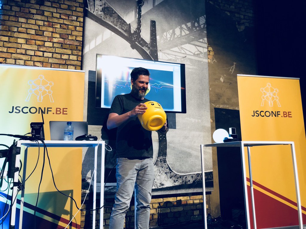 bramus's tweet photo. Want to control a Bluetooth LEGO car using a LEGO head (with Bluetooth gyroscope)? @html5test has got you covered. #jsconfbe #jsconfbe2018 https://t.co/XPlUqyBzLf
