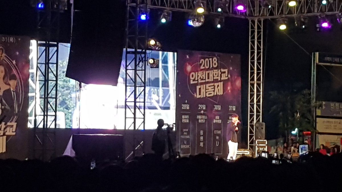 uta_burner's tweet photo. 민경훈님 성량 감사합니다 교수님이 강의 손절하셨어요 https://t.co/Jmlbmbsoo8