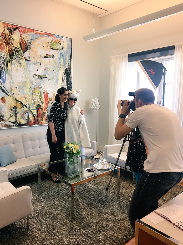 Apulaispormestarin hommissa yksikään päivä ei ole samanlainen. Tänään mm. kuvausjuttuja <a href="/LastenFestarit/">Lasten Festarit</a>-suojelijan roolissa. #BehindTheScenes