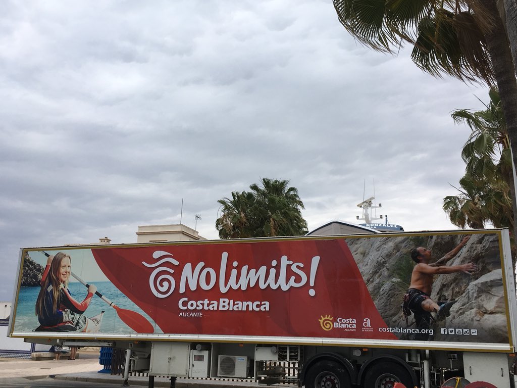 andreapt85's tweet photo. La Playa de Levante 🏝 de Santa Pola va cogiendo forma para el World Sup Costa Blanca 2018 🏄🏻♀️🏄🏼♂️
Días 1,2 y 3 de Junio
Salida desde la Isla de Tabarca 🌴
#santapola #tabarca #padde
@dipuAlicante @SantaPolaTurism @costablancaorg @Aliforniano https://t.co/s3j9TEKrLS