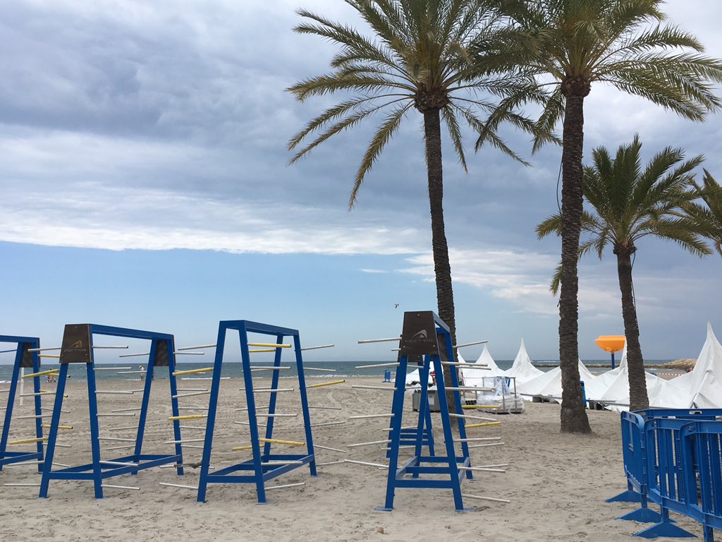 andreapt85's tweet photo. La Playa de Levante 🏝 de Santa Pola va cogiendo forma para el World Sup Costa Blanca 2018 🏄🏻♀️🏄🏼♂️
Días 1,2 y 3 de Junio
Salida desde la Isla de Tabarca 🌴
#santapola #tabarca #padde
@dipuAlicante @SantaPolaTurism @costablancaorg @Aliforniano https://t.co/s3j9TEKrLS