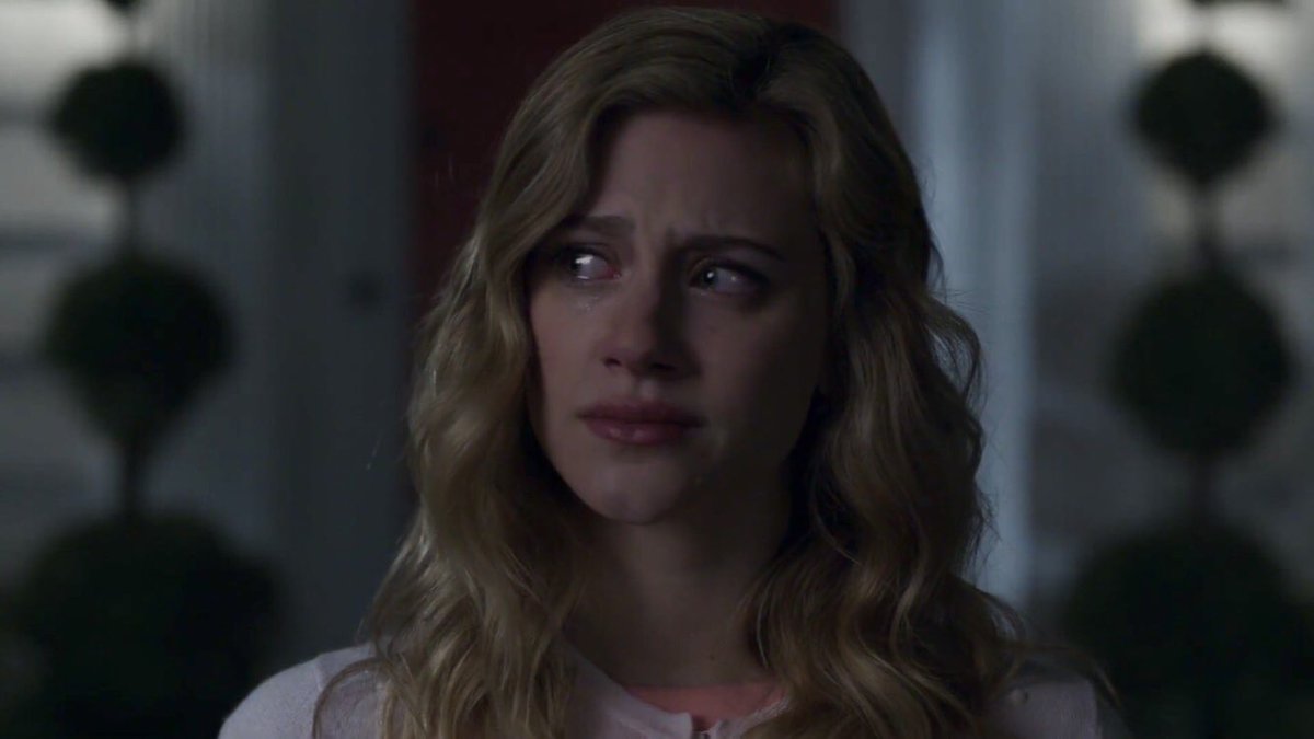 ArchAndBetty's tweet photo. You could break my heart in two
But when it heals, it beats for you https://t.co/Us1kwQJkNM