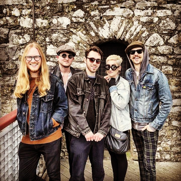 Big thank-you to @jojoOandwoodsy for a great tour 󾓪󾓩 We are now officially Married! Keep your eyes peeled for our honey moon at <a href="/IsleOfWightFest/">Isle of Wight Festival</a> !!!!!⛺