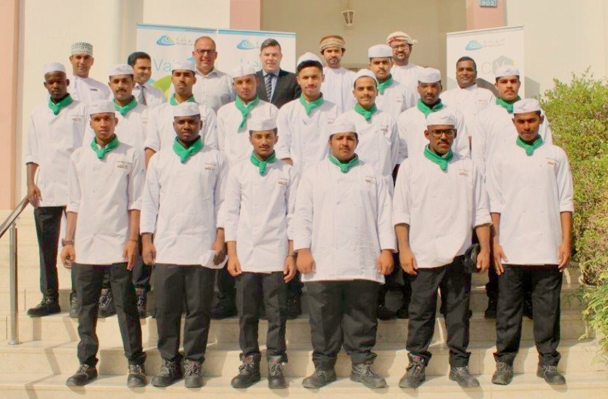 hospioman's tweet image. 15 Omani culinary trainees are being educated under the support of the National Training Fund and have guaranteed employment at one of the many operations with Renaissance Services SAOG 👏🏻👏🏼👏🏽👏🏾👏🏿
#nhiOman #omanization #theoreticalknowledge #practicalskills