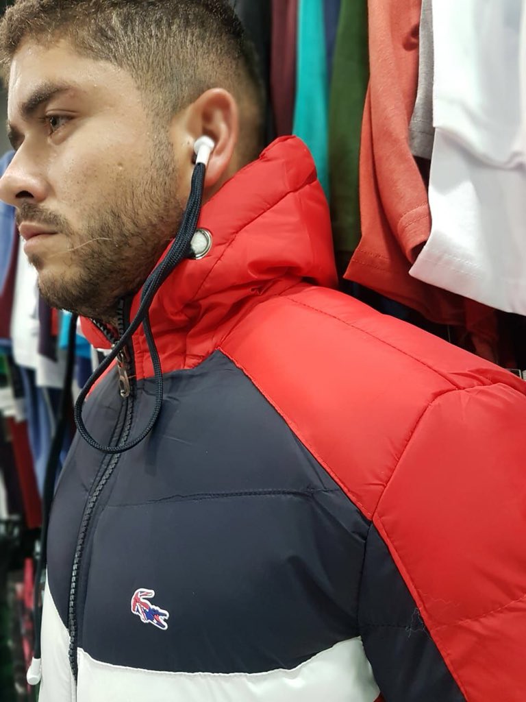 marcas_vip's tweet photo. Jaqueta Bombojaco 🧥 Corta Vento 💨 Lacoste 🐊 Fones 🎧 💣💣💣💣#MarcasViP (Promoção %) https://t.co/MKxzubbQLr