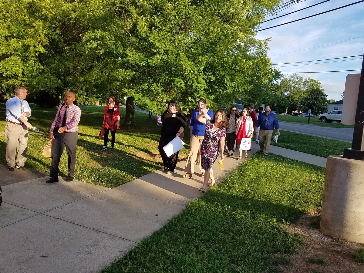 EasternHSMedia's tweet image. More photos from this morning's walking at EHS where over 50 teachers, staff members, parents, and students rallied against a state takeover of @JCPSKY #wearejcps